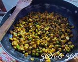 A picture of step 2 of Butter sauteed Corn and Green Peas.