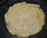 A picture of step 4 of Veggie stuffed moong cheela.