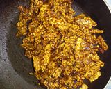Foto langkah ke 2 dari resep Orek Tempe Kering Bumbu Iris (Sederhana).