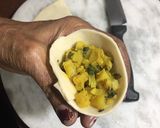 A picture of step 5 of Chai aur Samosa.