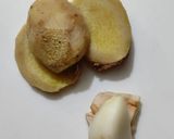 A picture of step 1 of Chicken gravy.