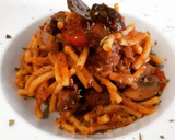 Foto del paso 4 de la receta: Cazuela de fideos con ternera estofada y champiñones