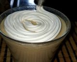 A picture of step 7 of Biscuit Milk shakes 3 types.