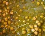 A picture of step 11 of Palak chhole.