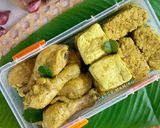 Foto langkah ke 6 dari resep Ayam tahu tempe ungkep bumbu kuning.
