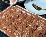 Foto langkah ke 12 dari resep Classic Tiramisu.