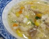 Foto langkah ke 4 dari resep Sup ayam jamur dan jagung manis.