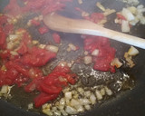 Foto del paso 2 de la receta: Arroz con boletus, morcilla de cebolla y alcachofas