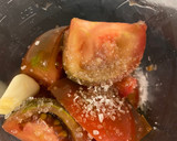 Foto del paso 2 de la receta: Salmorejo con crujiente de aceitunas, sin pan