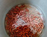 A picture of step 2 of Dal Makhani.