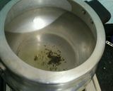 A picture of step 1 of Oats Khichdi.