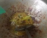 Foto langkah ke 2 dari resep Ikan Asin Masak Santan kuning.