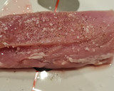 Foto del paso 2 de la receta: Solomillo de cerdo en salsa de puerros, champiñones y zanahorias