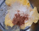 Foto langkah ke 1 dari resep Cheese Cinnamon Toast.