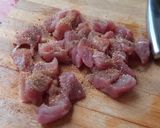 Foto del paso 1 de la receta Solomillo de cerdo al chilindrón con toque picante