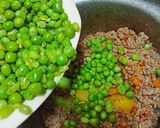 A picture of step 5 of Elbow pasta with minced meat stew.
