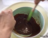 A picture of step 8 of Christmas Wreath Cake.