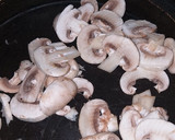 Foto del paso 3 de la receta: Risotto de arroz yamaní y zapallo con champignones