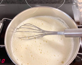 Foto del paso 7 de la receta: Pastel de crema y mermelada de cerezas