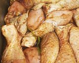 รูปขั้นตอนการทำที่ 1 ของ น่องไก่ย่าง chicken drumstick grilled