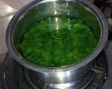 A picture of step 1 of Palak Paneer.