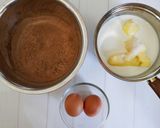 Foto langkah ke 1 dari resep Steamed Choco Moist Cake.