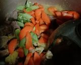 Foto langkah ke 5 dari resep Soto daging sayuran.