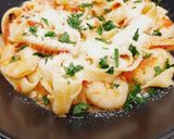Pas rețetă Tagliatelle și creveți în sos de vin cu usturoi 1 fotografie