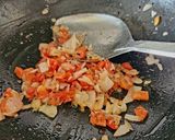 A picture of step 3 of Dahi Bhindi Masala.