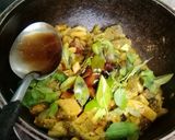 รูปขั้นตอนการทำที่ 4 ของ ผัดเผ็ดมะระขี้นก เห็ดออรินจิโรยหน้าเมล็ดมะม่วงหิมพานต์