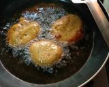A picture of step 7 of Kuttu and water chestnut malpua.