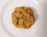 Foto del paso 1 de la receta: Pizzeta de pan rallado con calabacín verde y tomate
