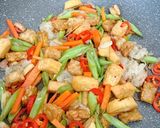 Gambar langkah 4 resipi 👩‍🍳Sambal Goreng🇮🇩.