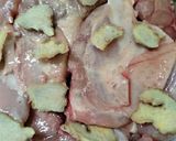 Foto langkah ke 3 dari resep Ayam Kukus Jahe.
