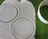 Foto del paso 5 de la receta: Galletitas de harina de arroz, mandioca y orégano