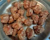 A picture of step 2 of Radish and Pork Soup.