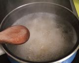 Foto del paso 1 de la receta: Macarrones con tomate, queso y perejil