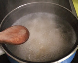 Foto del paso 1 de la receta: Macarrones con tomate, queso y perejil