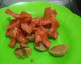 Foto langkah ke 1 dari resep Sosis bakso asam manis.