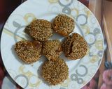 A picture of step 3 of Jowar-Bajri Vada.