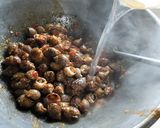 Foto langkah ke 4 dari resep Saus padang keong macan pedas.
