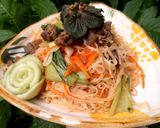 Hình bước làm 4 của món Mì Chũ xào bắp bò