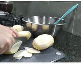 Foto del paso 2 de la receta: Tortilla de papa y acelga en Flip