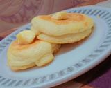 A picture of step 7 of Souffle Pancakes.
