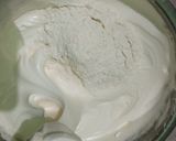 Foto langkah ke 2 dari resep Vanilla sponge cake (fruit cake decoration).