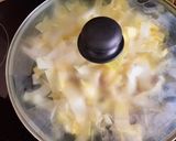 Hình bước làm 2 của món Diếp Quăn Trắng Endive Xào Lardon & Phô Mai Xanh Gogonzola