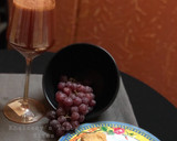 A picture of step 2 of Sparkling Grapes juice.