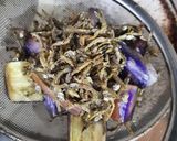 Foto langkah ke 1 dari resep Sambal Teri Terong.