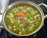 Foto del paso 3 de la receta: Codillo con crema de verduras variadas