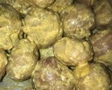 A picture of step 2 of Creamy dum aloo.